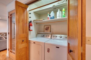 Cottage (2 Bedrooms) | Interior