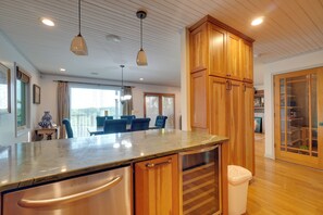 Cottage (2 Bedrooms) | Interior - Panoramic Lake Views! Dale Hollow Lake Cabin (Byrdstown)