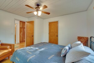 Cottage (2 Bedrooms) | Interior