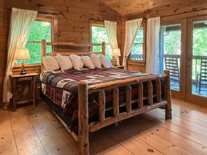 Room - Aska Bear - Mountain View | Pet Friendly | Hot Tub | Firepit | Gameroom (Blue Ridge)