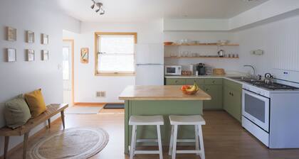 Spacious 3BR Ranch Retreat Open-Concept Living Family-Friendly Comfort