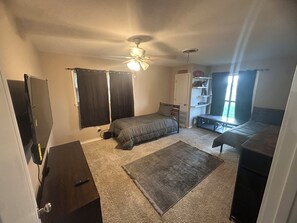 Room - Spacious 5-bedroom house near ACU (Abilene)