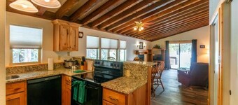 GORGEOUS 2-bedroom 2-bath condo at Island Park Village Resort on the golf course