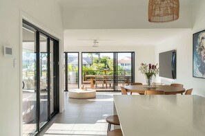 Dining - Mermaid Waterfront 4 bedroom home with pool, sauna & ice bath (Mermaid Waters)