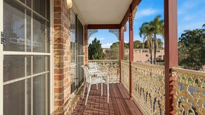 Property grounds - Husky Hideaway by Experience Jervis Bay (Huskisson)