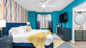 Iron/ironing board, WiFi, bed sheets