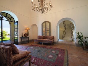 Interior - Villa Riggiola, Historic Villa with Sea Views (Sorrento)