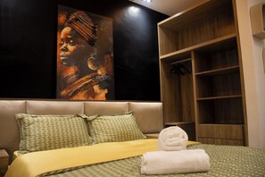 Iron/ironing board, Internet, bed sheets - The Danoré bastos (Yaoundé)
