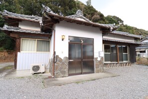 Exterior - INDIGO (Hyuga)