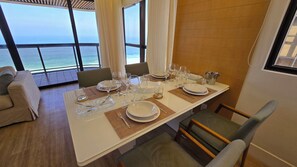 Dining - Vieira Souto 500: Luxury Oceanfront Sanctuary with Panoramic Views in Ipanema (Rio de Janeiro)