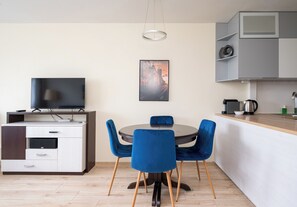 Dining - Mokotów Cozy Living Apartment (Warszawa)