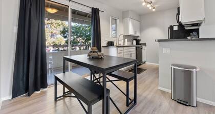 Easy stay in downtown Gilbert Gym/Pool/HT/Laundry