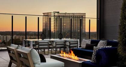 KING LUXURY SUITE MIDTOWN ATLANTA