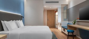 Holiday Inn Express Dalian Golden Pebble Beach