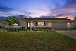Exterior - Seminole Retreat | Beach Days, BBQ Nights & Tiki Hut (Seminole)