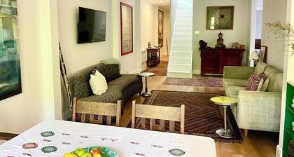 Bondi Beach 300 metres. Apt 2 Bedrooms, 2 Bathrooms, 2 living spaces, Balcony