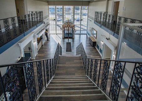 Interior. Amazing Suite 4 Nearby Massive Medical Complexes!