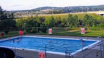 Seasonal outdoor pool