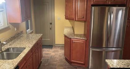 Cozy 2-bedroom bottom floor of a duplex in perfect Pittsburgh.