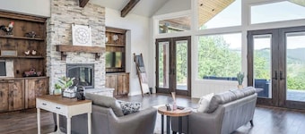 Hoodview House - Luxury Mt Hood Scenic Views