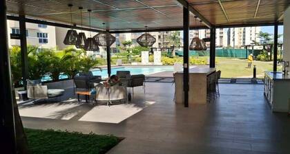 New Condo Near Airport, Fast WiFi, Full A/C