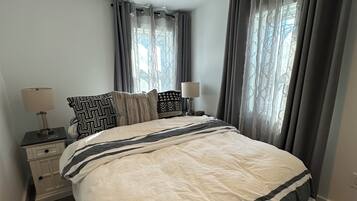 Wi-Fi de cortesia, roupa de cama