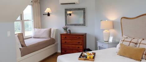 Desk, iron/ironing board, free WiFi, bed sheets