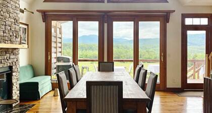 Contemporary Montview Room at The Inn at Stinson Vineyards