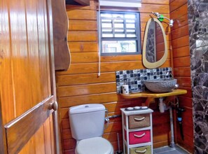 Dusche, Handtücher, Toilettenpapier