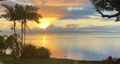 Come and stay at Matei Pointe. A quiet Buré located in prime position.