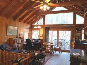 Interior - 2-bedroom riverfront house in beautiful Downieville, fishing, biking, swimming (Downieville)