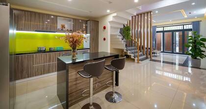 Poseidon Luxury 6BR Beach Villa w/ Rooftop BBQ + Walk to My An Beach