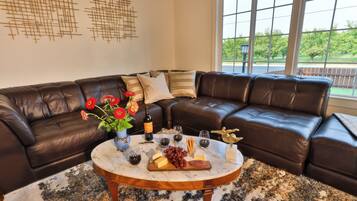 Smart TV, fireplace, DVD player, books