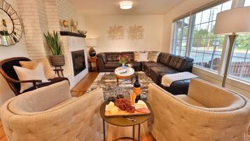 Smart TV, fireplace, DVD player, books