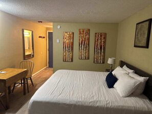 WiFi - Eastern Inn Birchwood Suite for 2 (Conway)