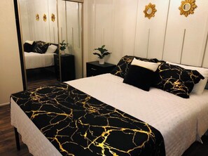 2 makuuhuonetta, silitysrauta/-lauta, Wi-Fi, vuodevaatteet