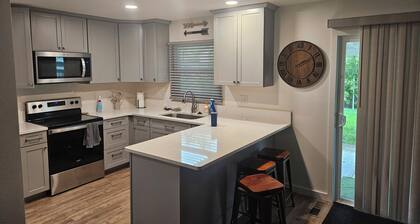 Gorgeous 3-bedroom house with AC in charming Pendleton close to everything!
