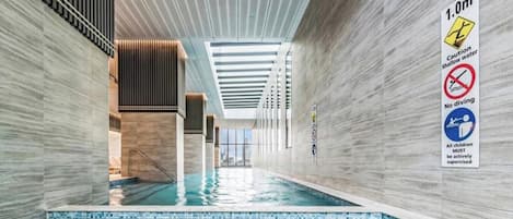 Innenpool, beheizter Pool