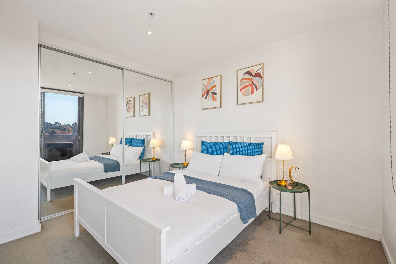 Iron/ironing board, WiFi, bed sheets