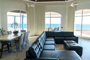 Living area - Casa Yemaya (Puerto Peñasco)