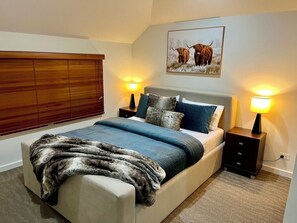 3 bedrooms, WiFi, bed sheets - Blue Ice Chalet (Dinner Plain)