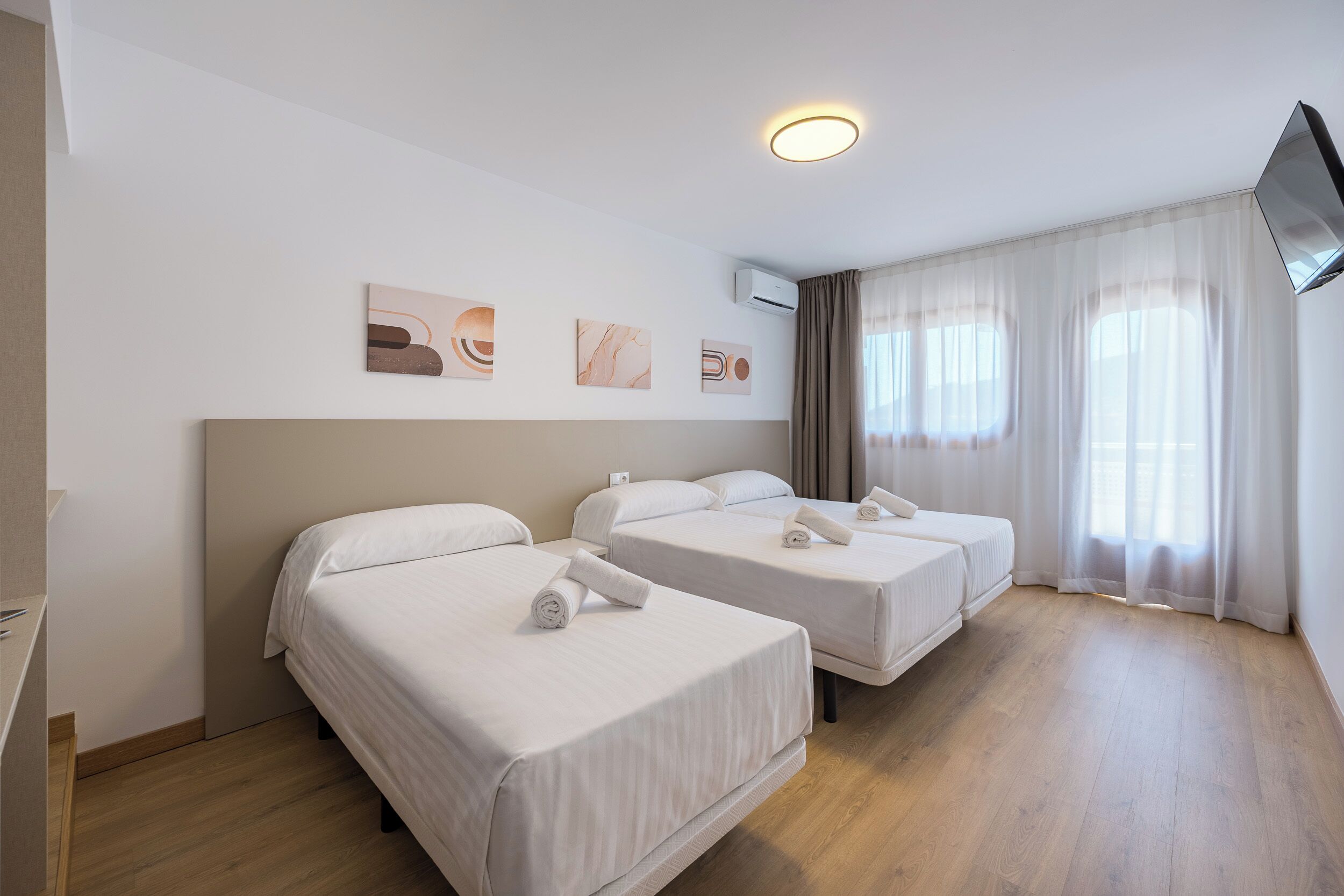Coffres-forts dans les chambres, Wi-Fi gratuit
