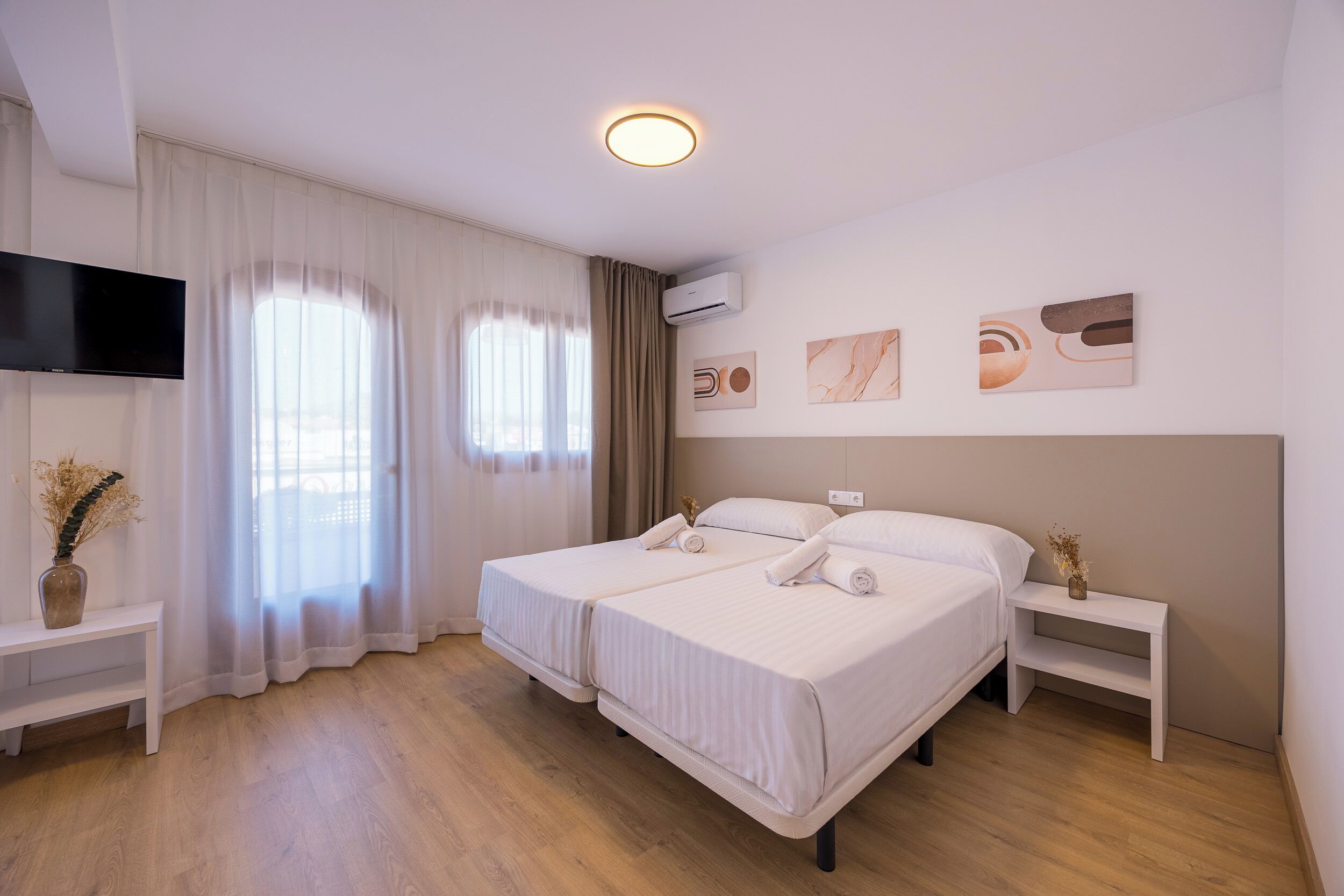 Basic Quadruple Room, Balcony | In-room safe, free WiFi