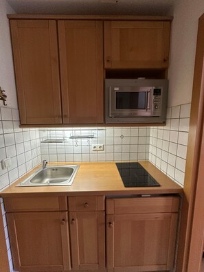 Fridge, stovetop, coffee/tea maker, toaster - Apartment no. 4 Almrose (Bad Reichenhall)