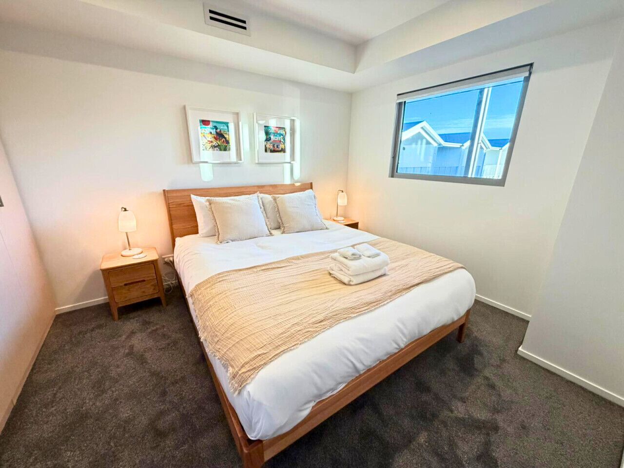 1 chambre, fer et planche à repasser, Wi-Fi, draps fournis