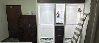 EXECUTIVE ROOM 1 IN LÁZARO CÁRDENAS - COMFORTABLE MATRIMONIAL BED.