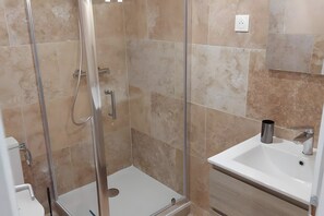Shower - Ker Marin – Studio “Ty Bernique” with Terrace and Wi-Fi (Sarzeau)