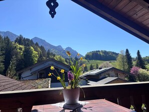 Outdoor dining - Kienbergblick Vacation Rental for 2 people, 1 living room/bedroom, 40 m² (Inzell)