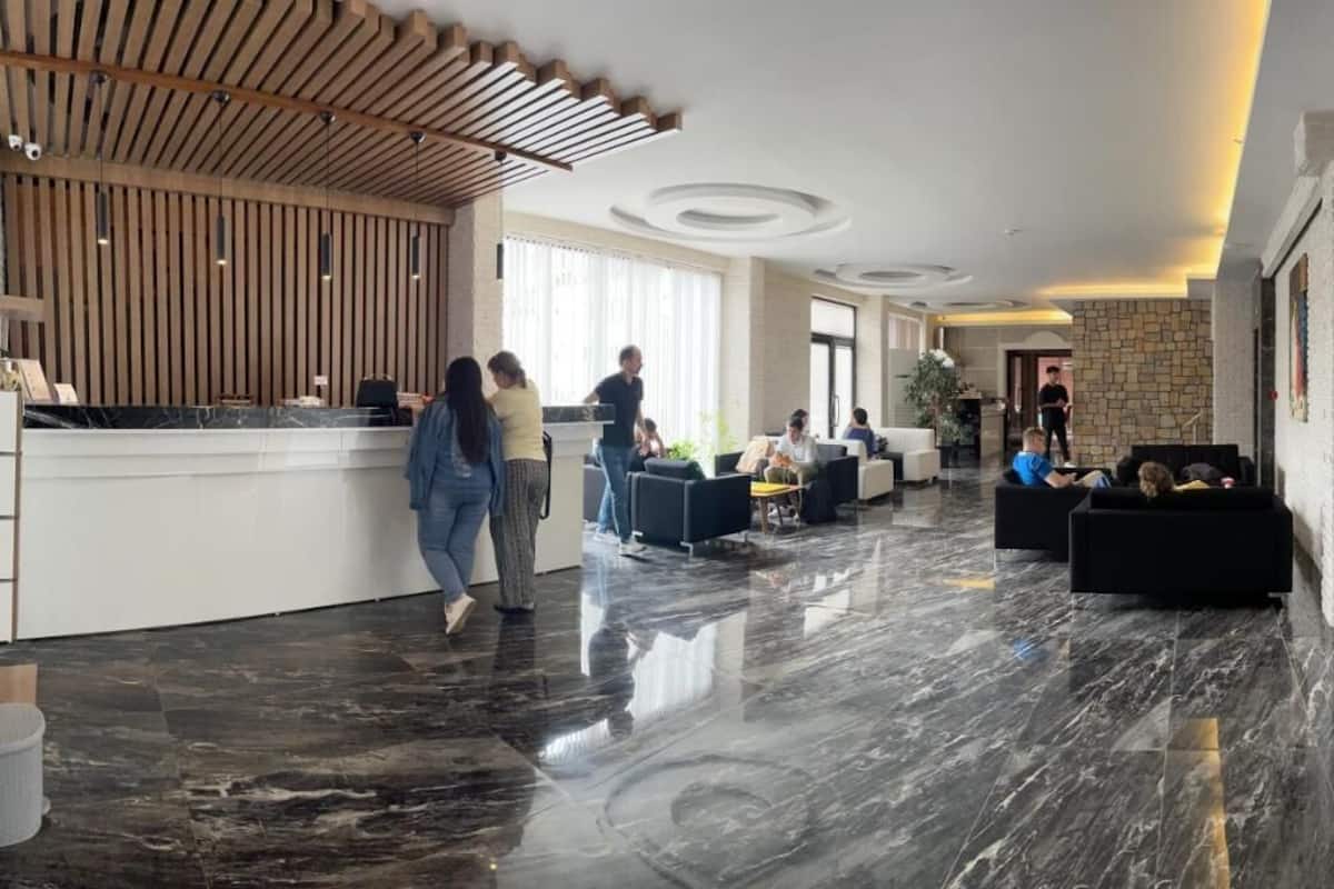 Standard Triple Room, City View | Lobby