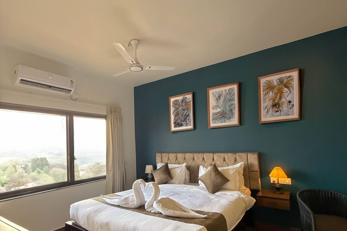 Basic Double or Twin Room, Garden View | Iron/ironing board, free WiFi